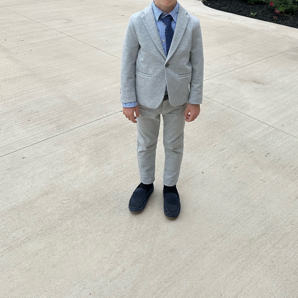 Zara boys suit size 6